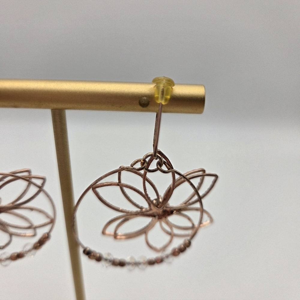 Adornia Rose Gold Wire Flower Circle Rhinestone Crystal Beads Dangle Earrings - Picture 7 of 8